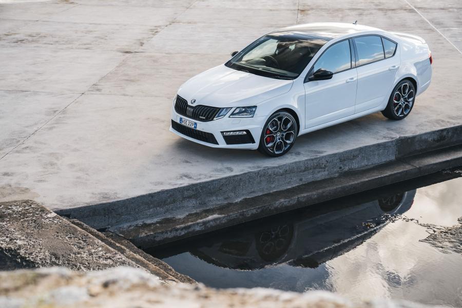  Skoda Octavia RS 245 (5E) 2017 года  (AU) (фото 35 из 40)